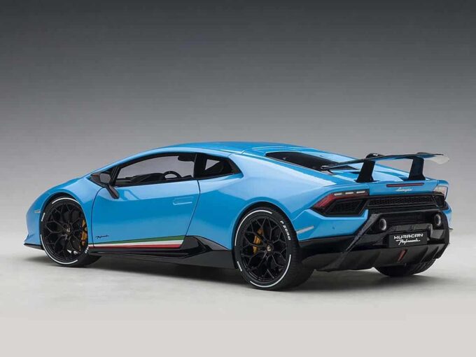 Lamborghini Huracan Performante – Image 5