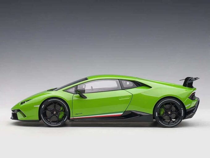 Lamborghini Huracan Performante – Image 4