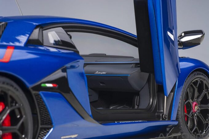 79174 lamborghini aventador svj blue nethuns autoart 5 2560