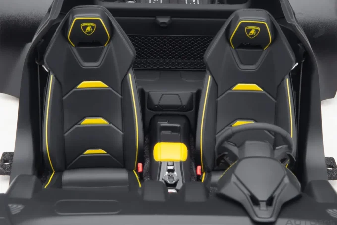 Lamborghini Huracan Evo – Image 9