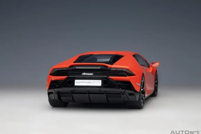 Lamborghini Huracan Evo – Image 13