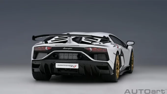 Lamborghini Aventador SVJ – Image 13