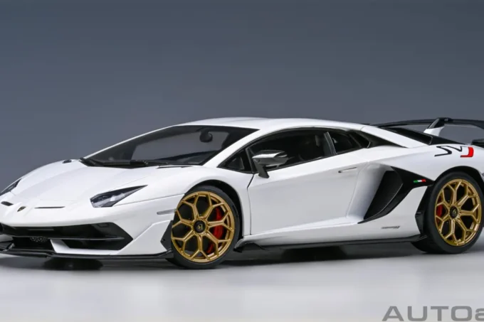 Lamborghini Aventador SVJ