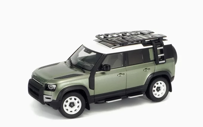 Land Rover New Defender 110 1:18 model car Almost Real