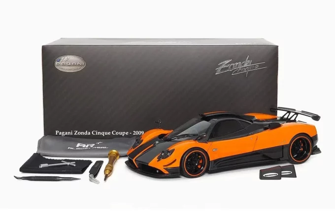 Pagani Zonda Cinque Coupe - Image 5