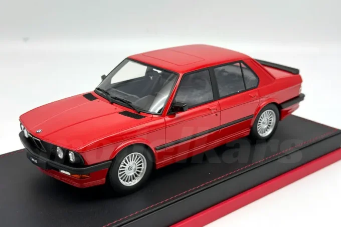 BMW M5 E28