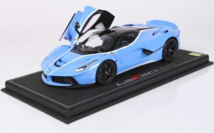 Ferrari LaFerrari Baby Blue