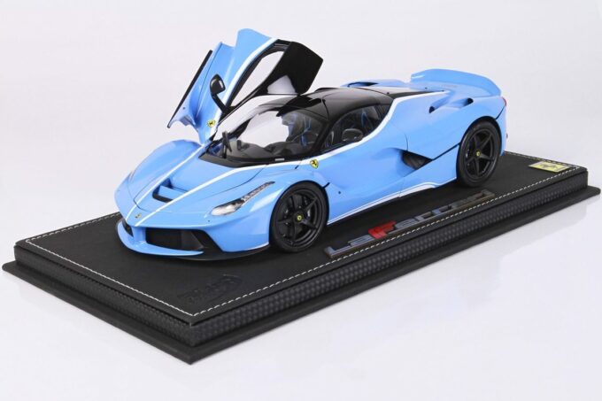Ferrari LaFerrari Baby Blue