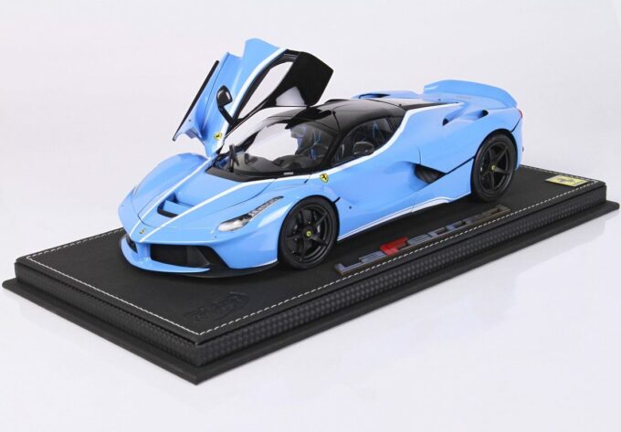 Ferrari LaFerrari Baby Blue