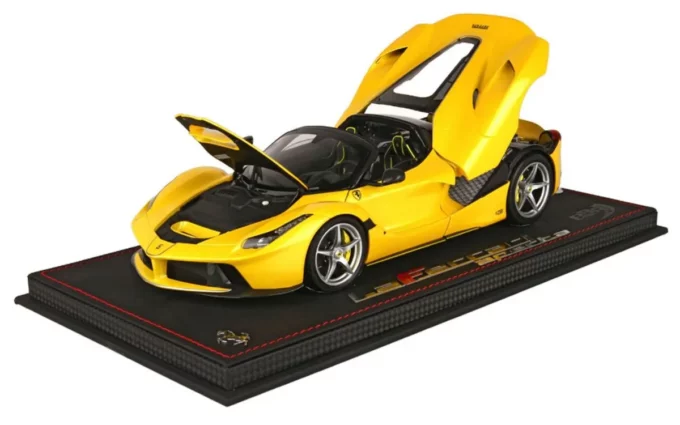 Ferrari LaFerrari Aperta