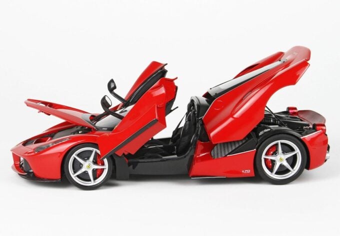 Ferrari LaFerrari Aperta – Image 3
