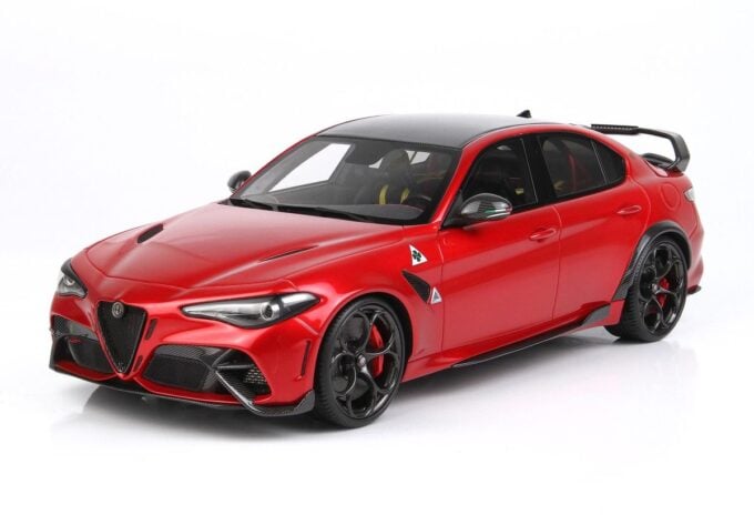 Alfa Romeo Giulia GTAM - Image 3