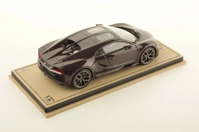 Bugatti Chiron - Image 2