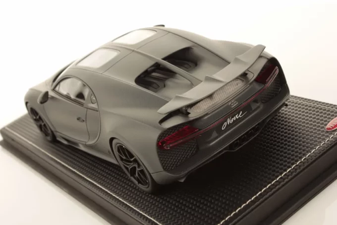 Bugatti Chiron Edition Noire - Image 4