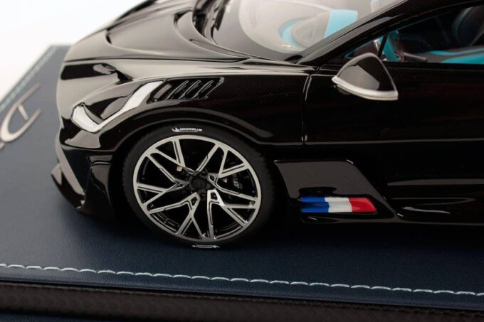 Bugatti Divo - Image 6