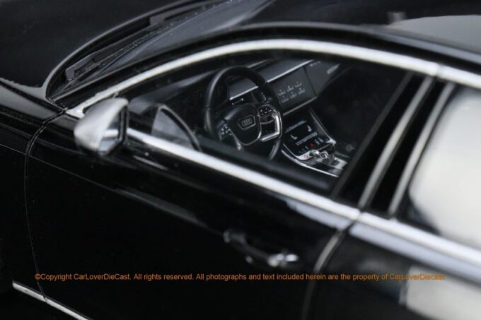 Audi S8 - Image 6