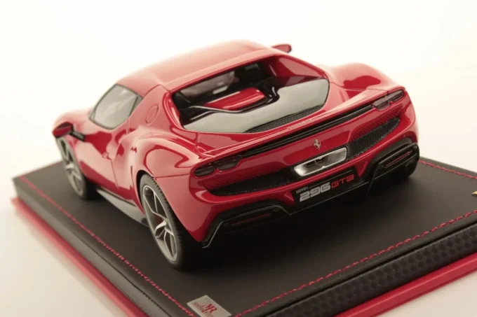 ferrari 812 competizione