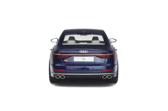 Audi S8 - Image 4