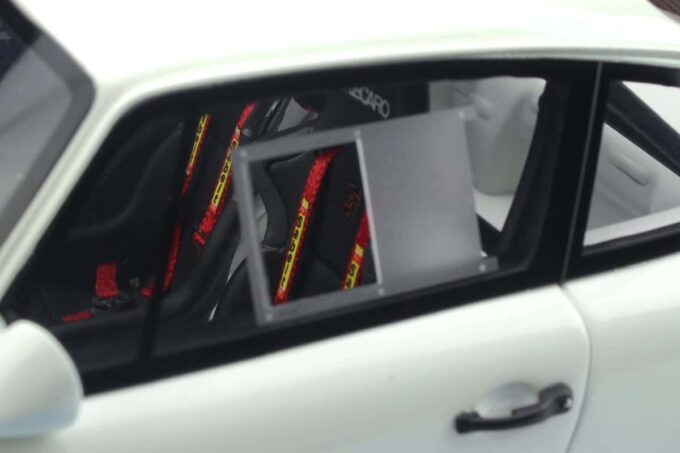 Porsche 911 (964) Carrera 4 Lightweight – Image 11