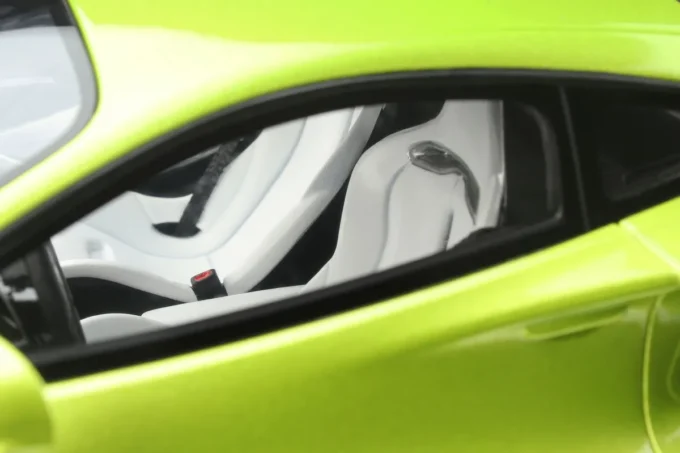 McLaren Artura - Image 11