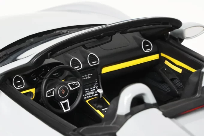 Porsche 718 Spyder – Image 10