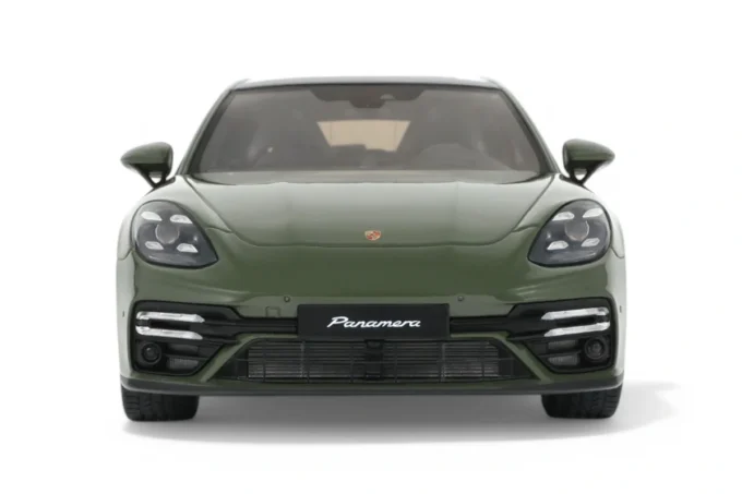 Porsche Panamera Turbo S Sport Turismo - Image 3