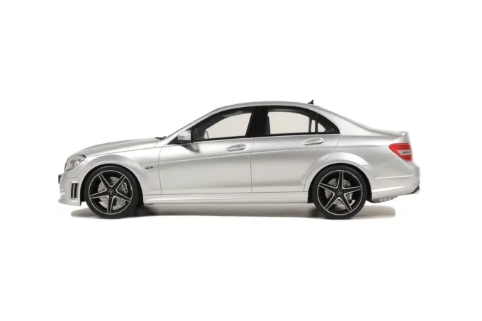 Mercedes-Benz C 63 AMG Sedan – Image 5