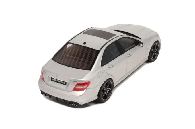 Mercedes-Benz C 63 AMG Sedan – Image 7