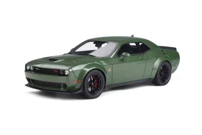 Dodge Challenger R/T Scat Pack Widebody