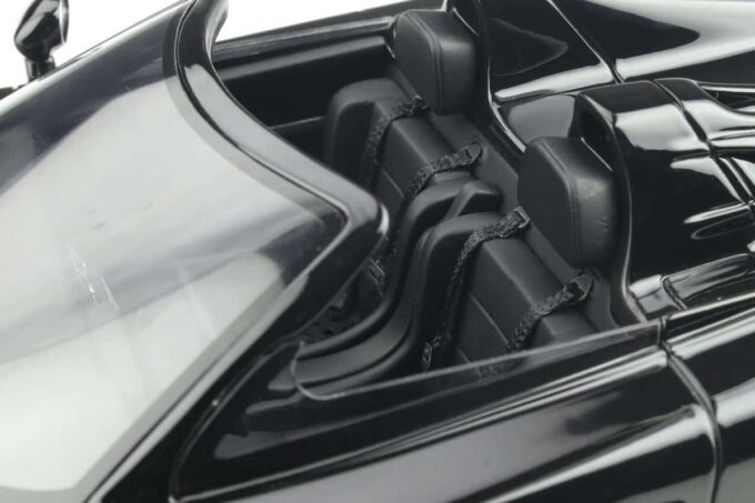Mercedes-Benz CLK GTR Roadster - Image 10