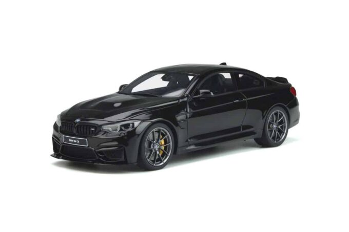 BMW M4 CS