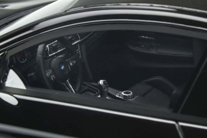 BMW M4 CS - Image 10