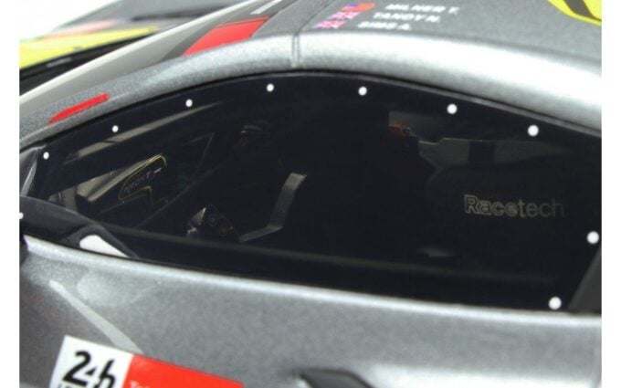 gt879 chevrolet corvette c8r n64 lemans 2021 gt spirit 12 1024