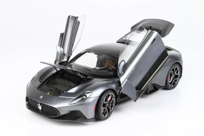 Maserati MC20