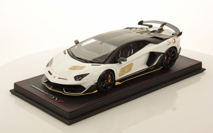 Lamborghini Aventador SVJ