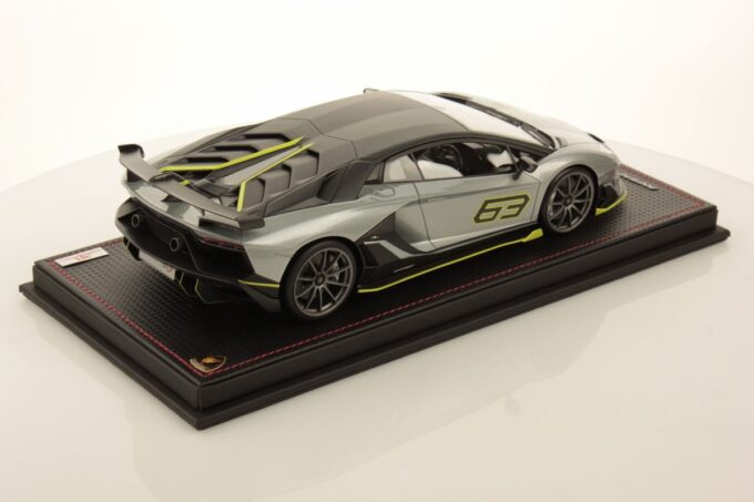 Lamborghini Aventador SVJ - Image 2