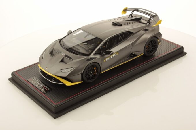 Lamborghini Huracán STO