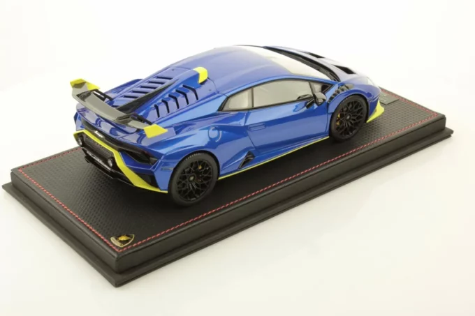 Lamborghini Huracan STO - Image 2