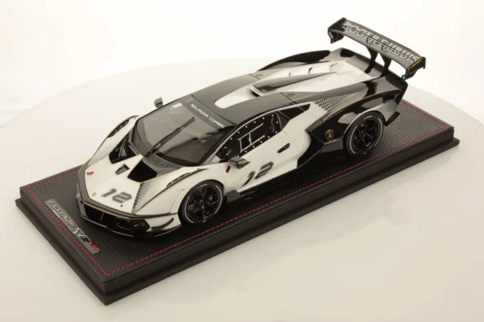 Lamborghini Essenza SCV12