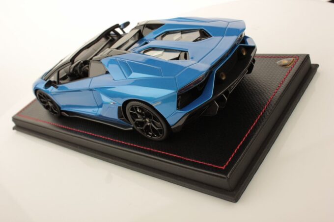 Lamborghini Aventador Ultimae Roadster - Image 4