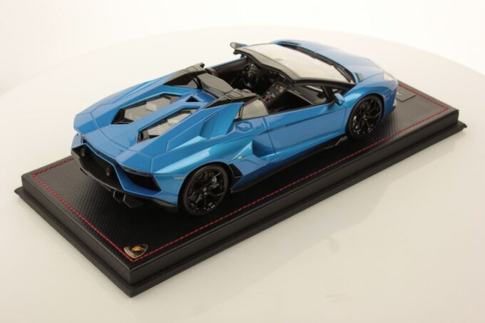 Lamborghini Aventador Ultimae Roadster - Image 2