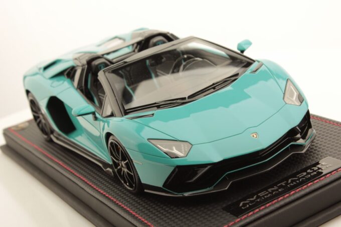 Lamborghini Aventador Ultimae Roadster - Image 3