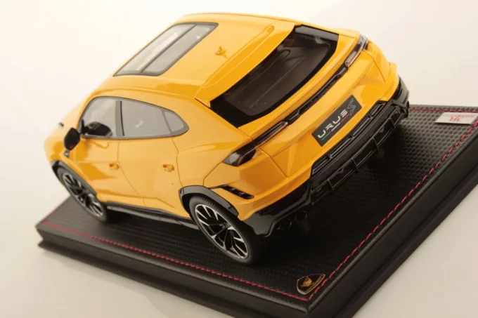 Lamborghini Urus S - Image 4