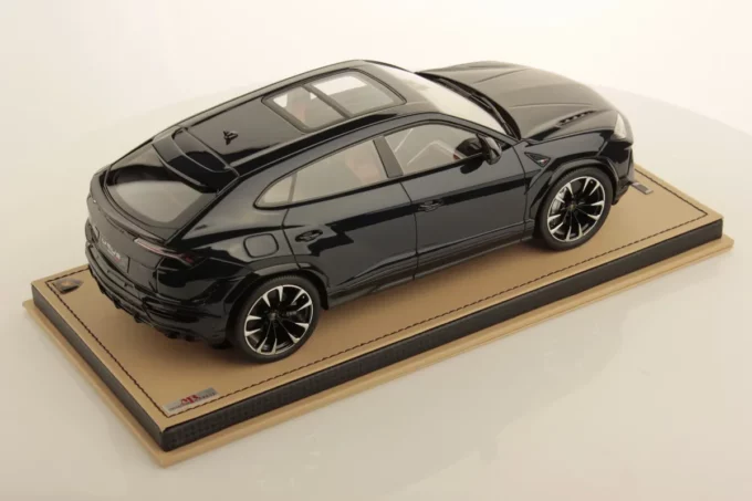 Lamborghini Urus S - Image 2