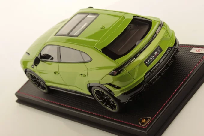 Lamborghini Urus S - Image 4