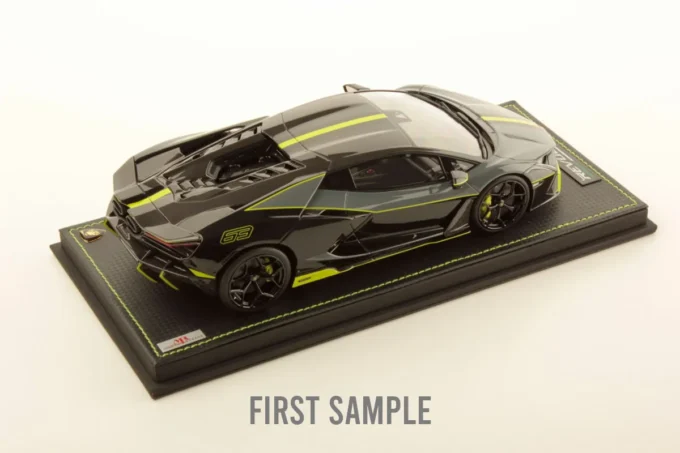 Lamborghini Revuelto - Image 2