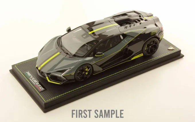Lamborghini Revuelto