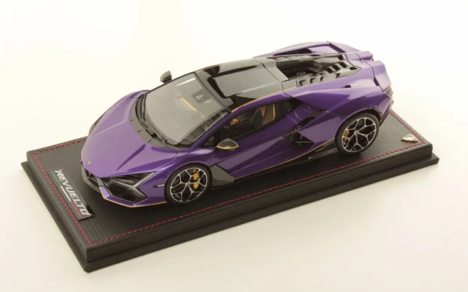 Lamborghini Revuelto