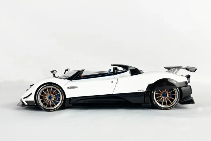 Pagani Zonda HP Barchetta - Image 8