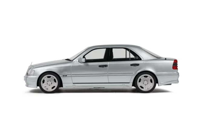Mercedes-Benz C36 AMG W202 – Image 5